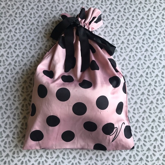 Victoria Secrets pink slippers - Picture 2 of 4